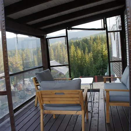 Nyaraló Underділ Krivopillja