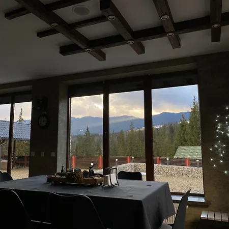 度假居 Underділ *