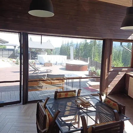 度假居 Underділ