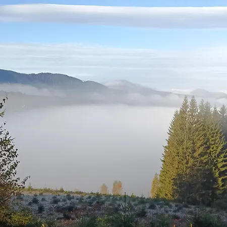 Underділ Nyaraló *